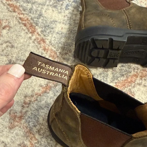 Blundstone Brown Leather Chelsea Boots - Picture 7 of 8